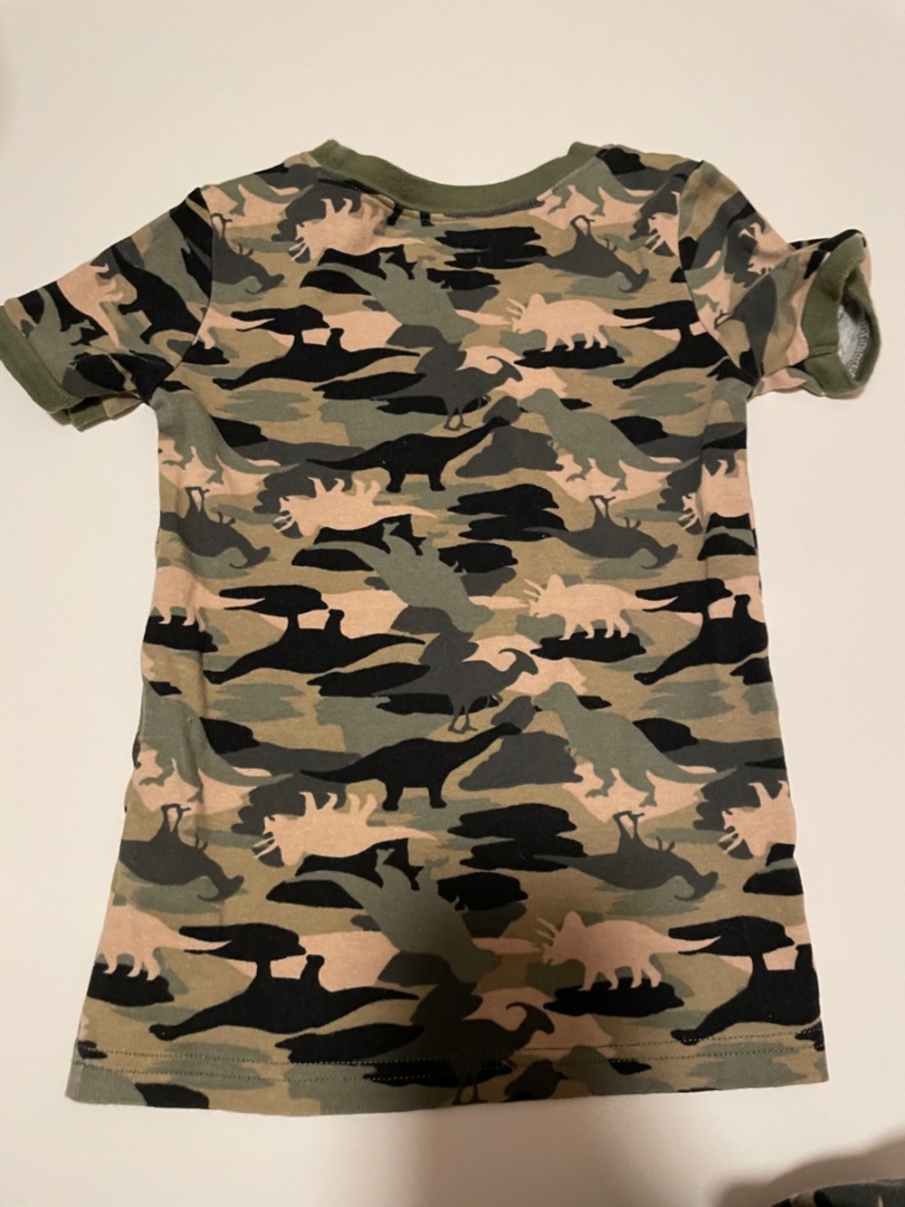 Old Navy Toddler Boy Size 6T Camouflage Dino Short Sleeve & Pant Pajama Set - Picture 4 of 6